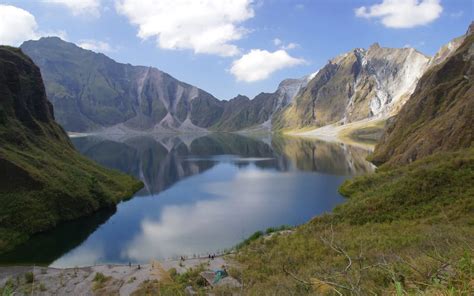 Information about Mt. Pinatubo .